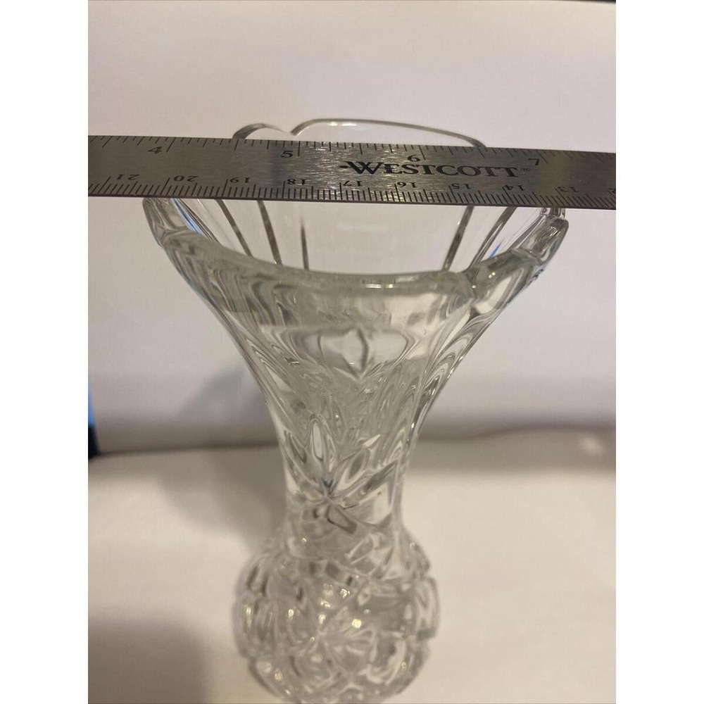 CRYSTAL VASE - Picture 8 of 8